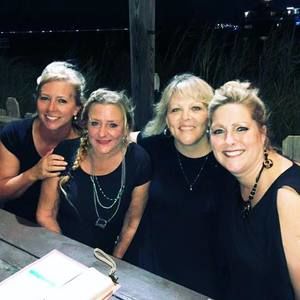 Meet your Posher, Pamela